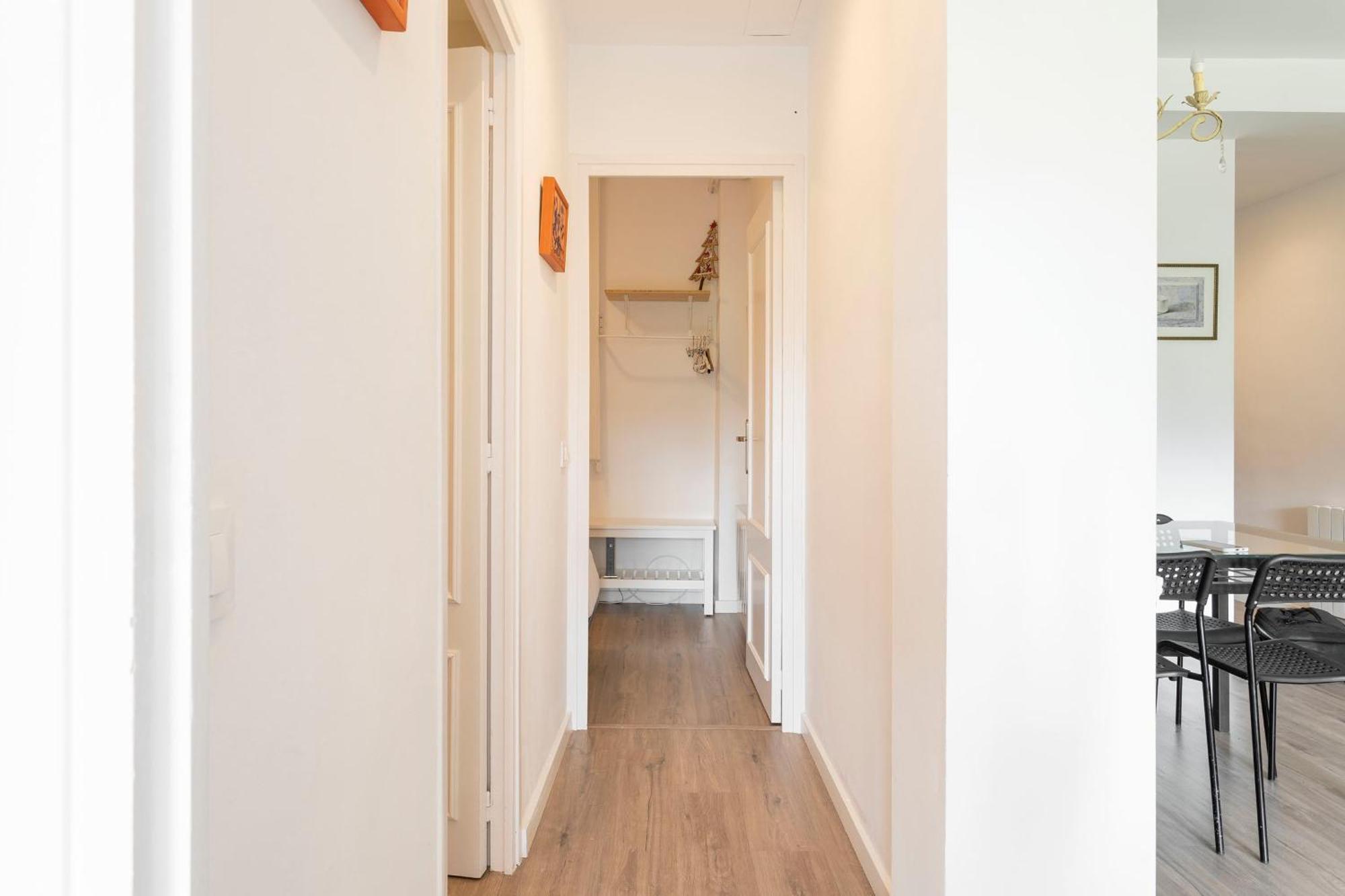 Cozy Apartment Near Fira Gran Via With Ac L'Hospitalet de Llobregat Exteriér fotografie