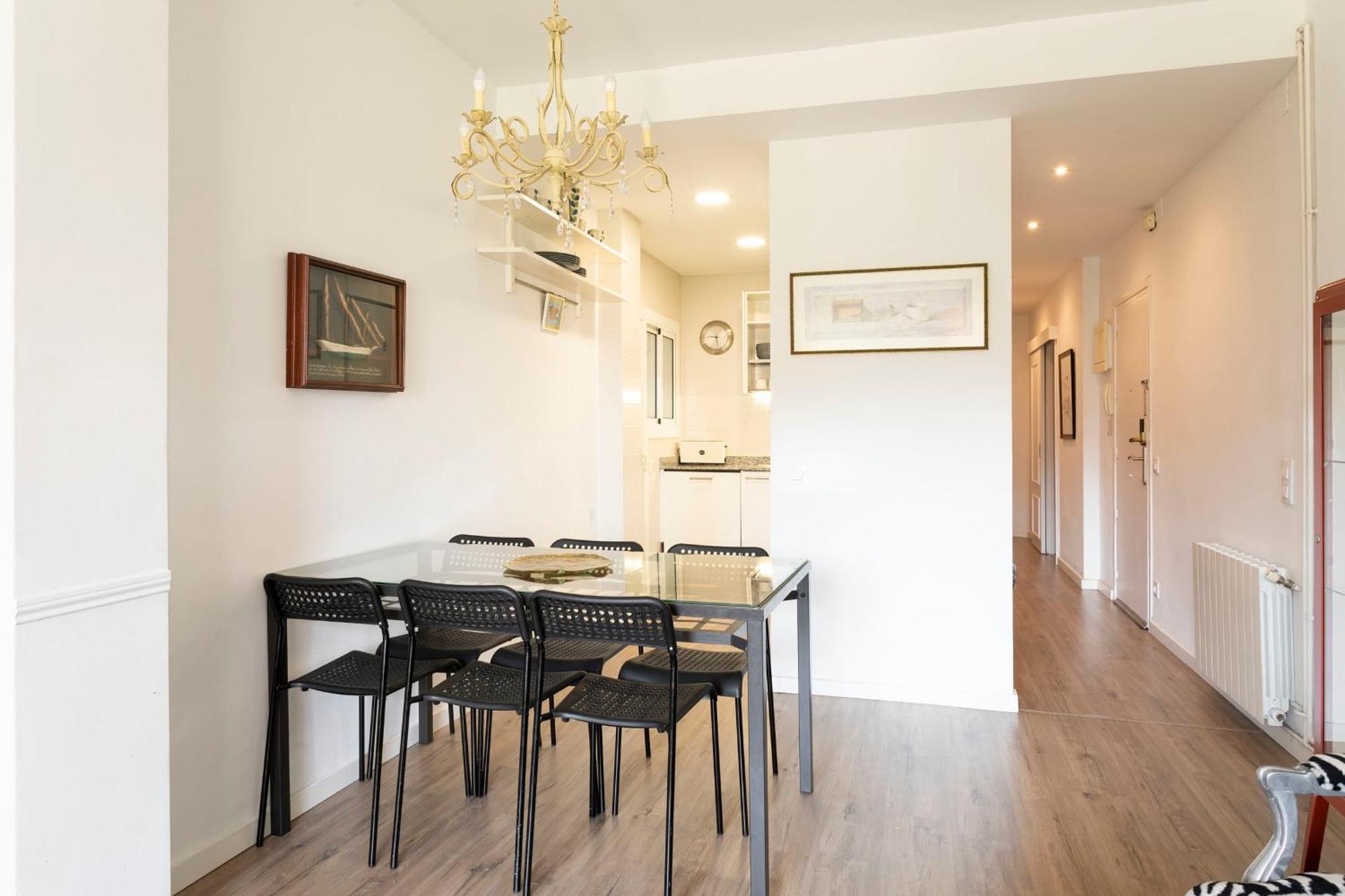 Cozy Apartment Near Fira Gran Via With Ac L'Hospitalet de Llobregat Exteriér fotografie